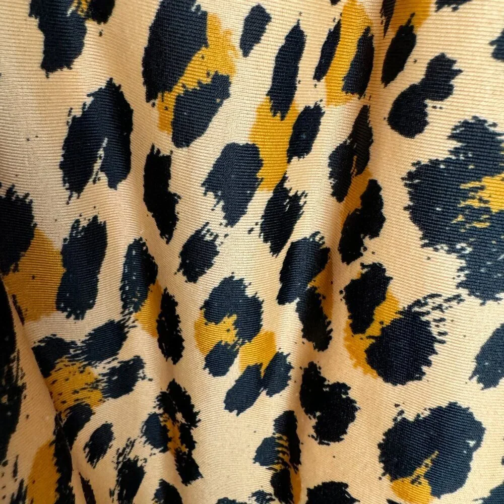 One Piece Swimsuit Size S ( 6/6X)  Black / Animal print